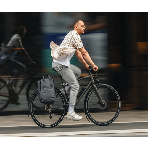 Urban cycling backpack for daily work