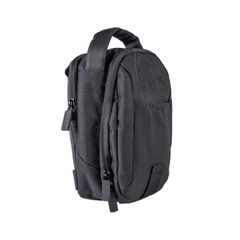 Lightweight waterproof sports bag