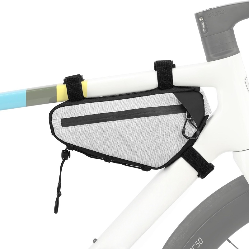 Sleek waterproof saddlebag for bicycles