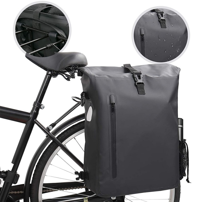 Roll top commuting pannier bag
