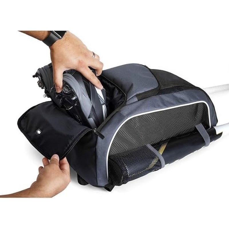 Durable nylon baseball bag design